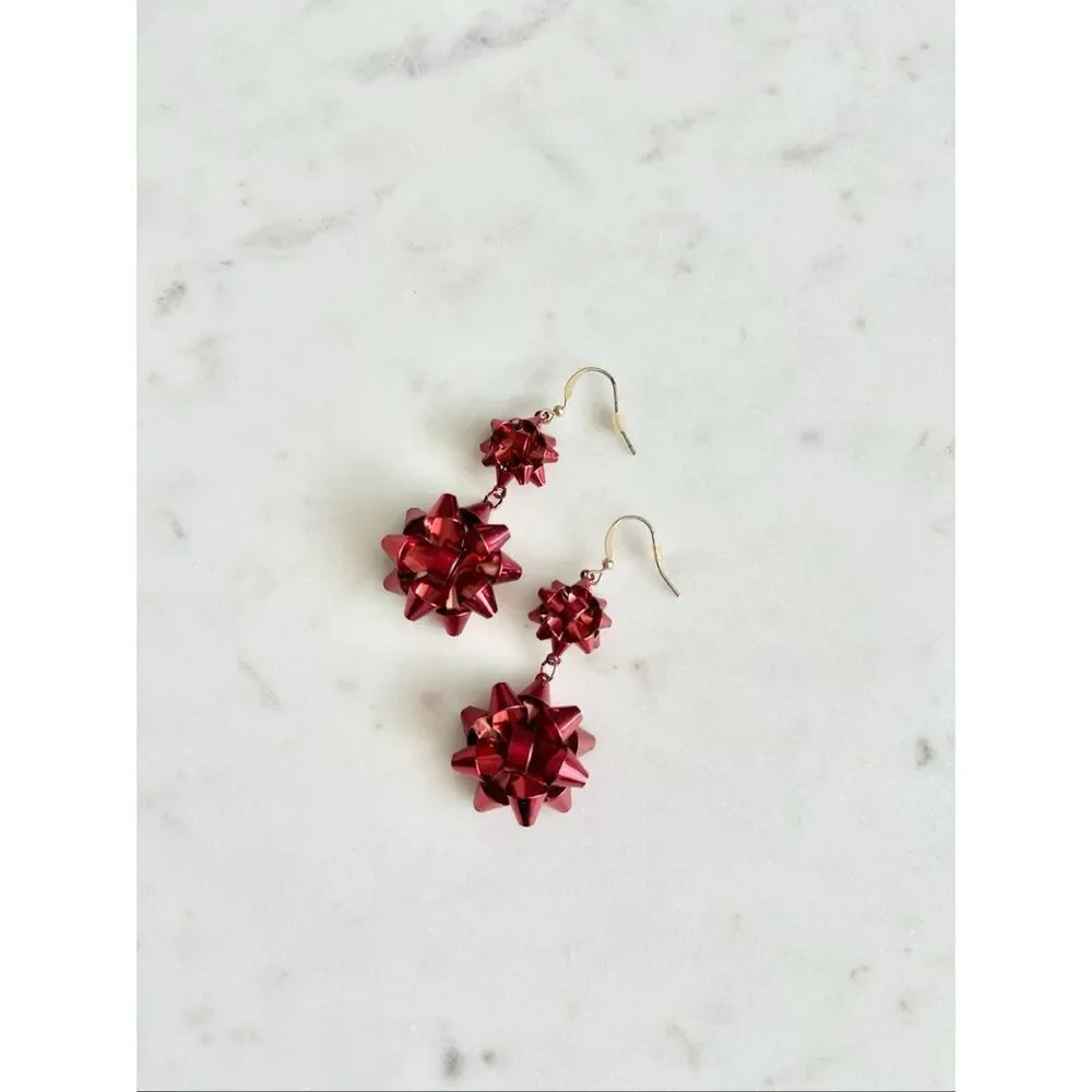 Red Christmas bow dangle earrings